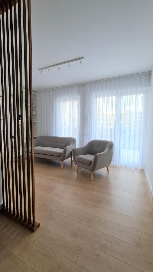 Sara Apartment Oradea Eksteriør billede